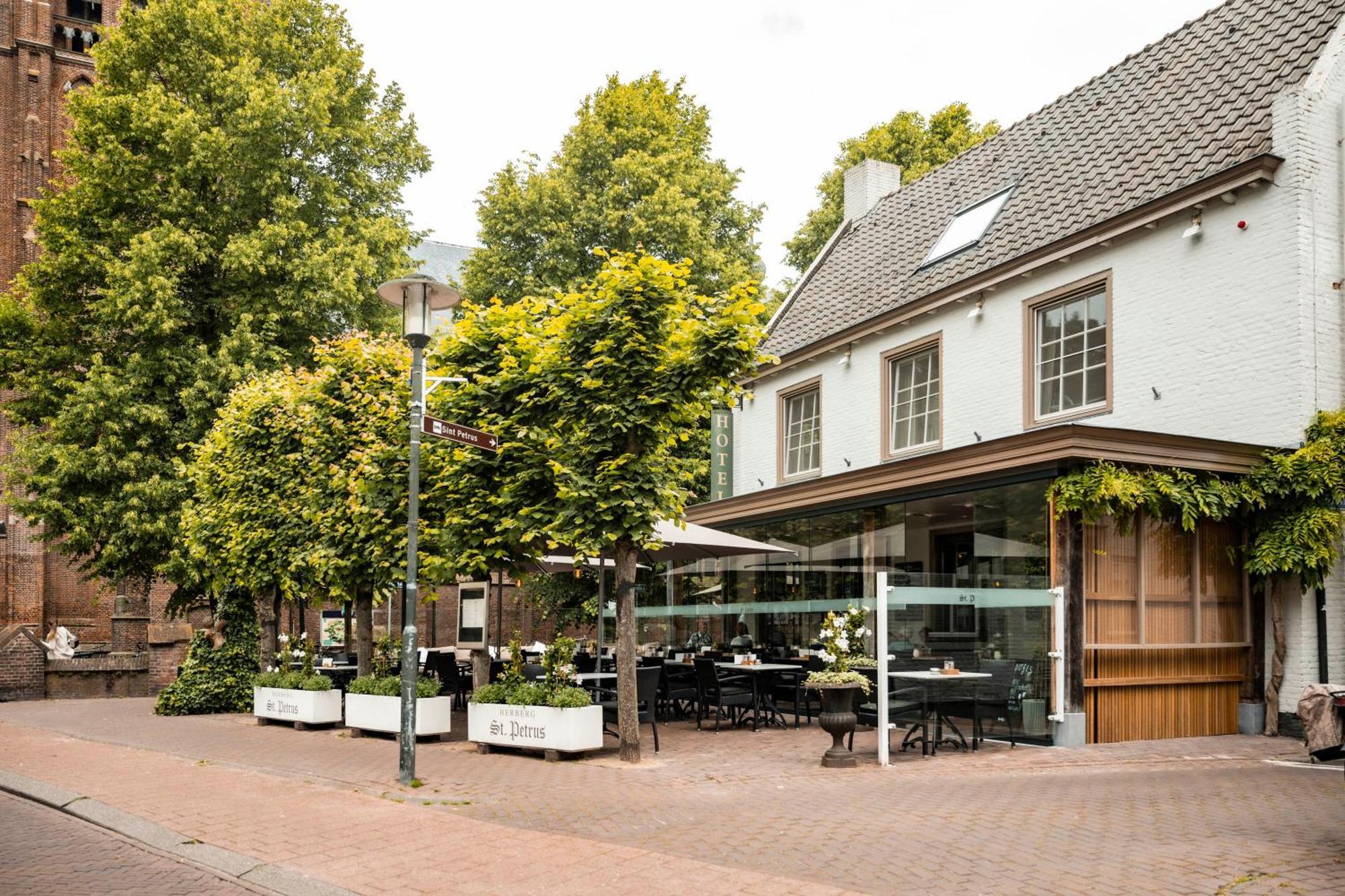 Herberg Sint Petrus Hotel Hilvarenbeek Exterior photo